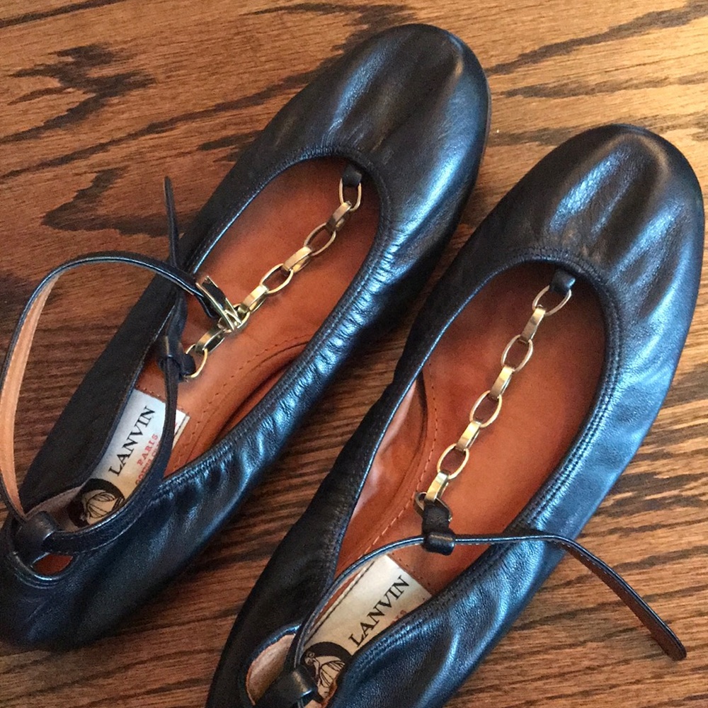Lanvin flats with chain